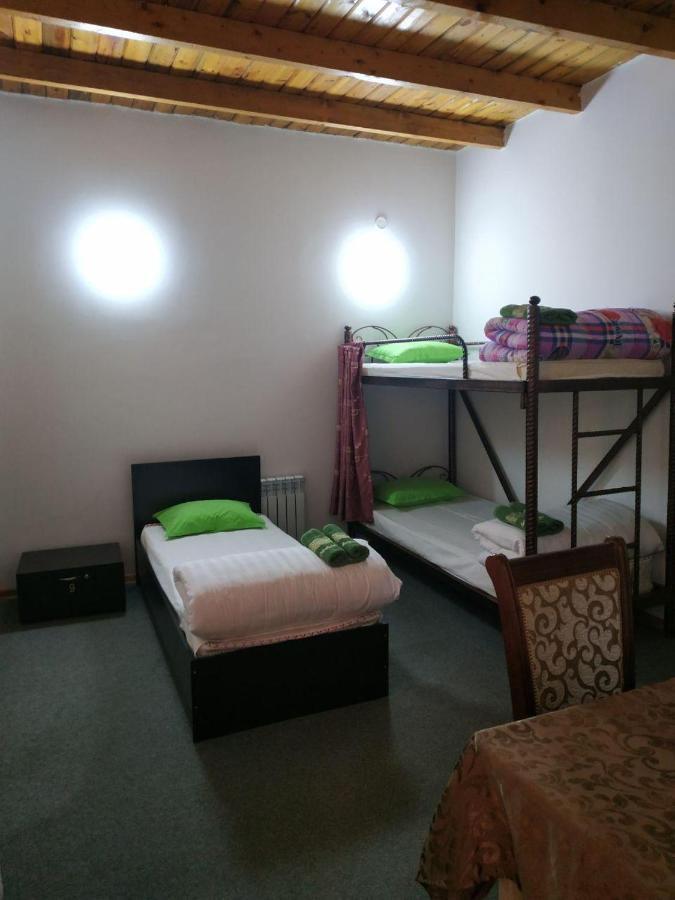 Sim Sim Hostel & Guest House Near The Church سمرقند المظهر الخارجي الصورة