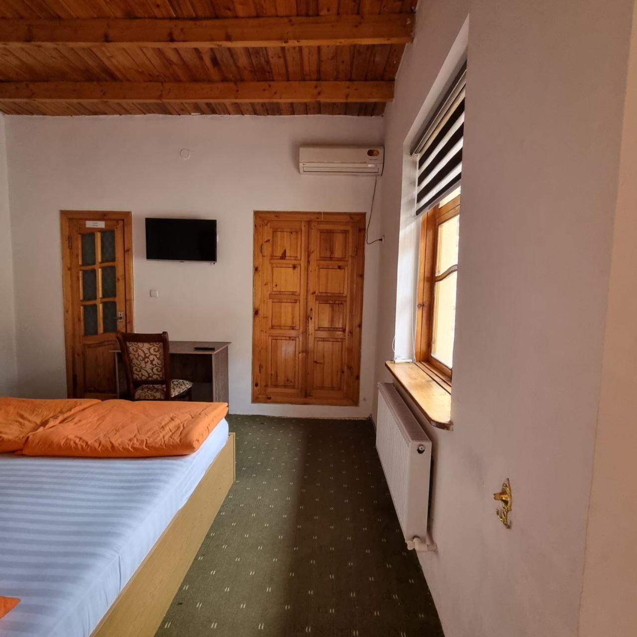 Sim Sim Hostel & Guest House Near The Church سمرقند المظهر الخارجي الصورة