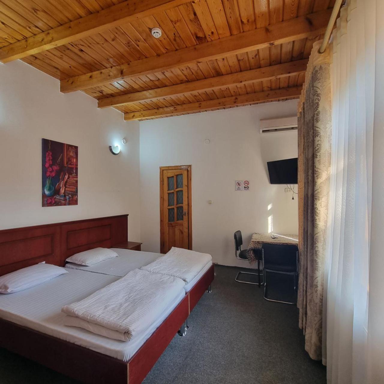Sim Sim Hostel & Guest House Near The Church سمرقند المظهر الخارجي الصورة